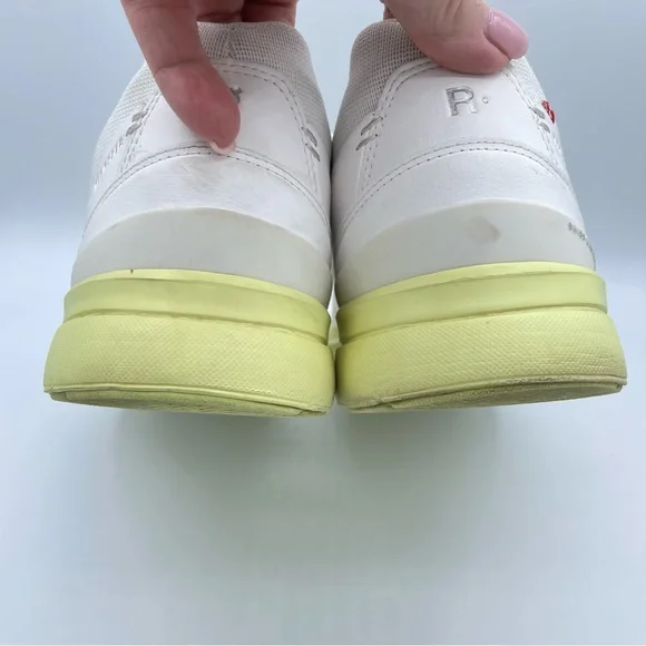 On Running The Roger Advantage Sneaker 11 White/Hay - Picture 13 of 16